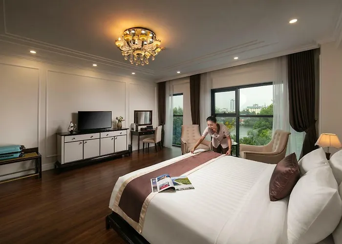 Adonis Hotel